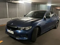 Blau Gebraucht 2022 BMW 318 Sport Line Limousine | 22.990 € (Superpreis)