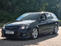 Schwarz Gebraucht 2005 Opel Astra OPC Kombi | 2.750 € (Fairer Preis)