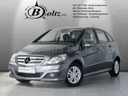 Grau Gebraucht 2010 Mercedes B180 Van / Kleinbus | 11.999 € (Teuer)