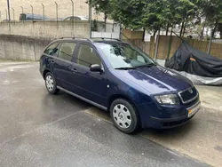 Tiefseeblau metallic Gebraucht 2003 Skoda Fabia Classic Kombi | 1.500 € (Teuer)