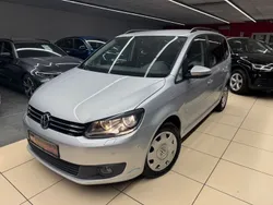 Silber Gebraucht 2013 VW Touran Comfortline Van / Kleinbus | 10.999 € (Fairer Preis)