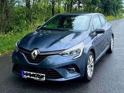 Grau Gebraucht 2019 Renault Clio V Intens Limousine | 9.200 € (Fairer Preis)
