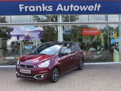 Rot (metallic) Gebraucht 2016 Mitsubishi Space Star Diamant Edition Kleinwagen | 7.950 € (Fairer Preis)
