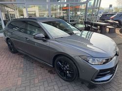 Grau Gebraucht 2025 VW Passat R-line Kombi | 43.490 € (Fairer Preis)