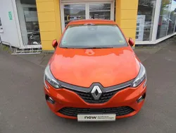 Orange Gebraucht 2020 Renault Clio V Experience Limousine | 11.490 € (Guter Preis)