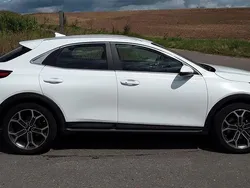Weiß Gebraucht 2022 Kia XCeed Spirit SUV | 20.200 € (Guter Preis)