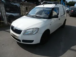Weiß Gebraucht 2009 Skoda Roomster Kombi | 650 € (Superpreis)