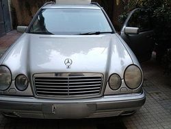 Silber Gebraucht 1997 Mercedes E420 Elegance Limousine | 5.500 €
