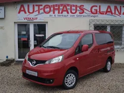 Emotion red (m) Gebraucht 2011 Nissan Evalia Premium Edition Van / Kleinbus | 9.999 € (Etwas zu teuer)