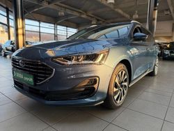 Blau Gebraucht 2023 Ford Focus Titanium Limousine | 20.490 € (Guter Preis)