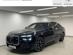 M carbonschwarz Gebraucht 2024 BMW M760e Comfort Edition Limousine | 134.490 € (Teuer)