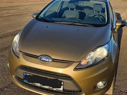 Braun Gebraucht 2012 Ford Fiesta Champions Edition Limousine | 3.400 € (Fairer Preis)