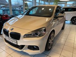 Weiß Gebraucht 2015 BMW 220 Active Tourer Performance Van / Kleinbus | 19.900 € (Teuer)