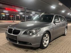 Grau Gebraucht 2006 BMW 520 Kombi | 2.700 € (Fairer Preis)