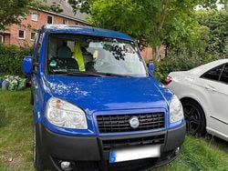 Blau Gebraucht 2007 Fiat Doblò Van / Kleinbus | 4.050 € (Etwas zu teuer)