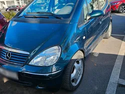 Grün Gebraucht 2002 Mercedes A170 Kleinwagen | 1.500 € (Etwas zu teuer)