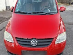 Rot Gebraucht 2006 VW Fox Kleinwagen | 1.200 € (Guter Preis)