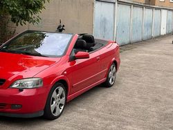 Rot Gebraucht 2002 Opel Astra Cabriolet Cabrio | 2.200 € (Fairer Preis)