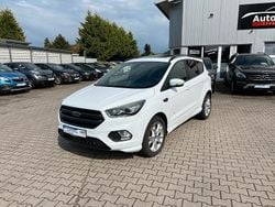 Weiß Gebraucht 2017 Ford Kuga ST-Line SUV | 14.990 € (Fairer Preis)