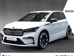Moonweiß perleffekt Gebraucht 2024 Skoda Enyaq iV SportLine SUV | 49.950 € (Guter Preis)
