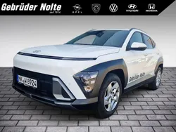 Weiss / Gebraucht 2025 Hyundai Kona Trend SUV | 28.890 € (Guter Preis)