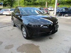 Schwarz Gebraucht 2023 Alfa Romeo Tonale Sprint SUV | 21.900 € (Guter Preis)