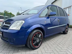 Blau Gebraucht 2003 Opel Meriva Basis Van / Kleinbus | 1.690 € (Etwas zu teuer)