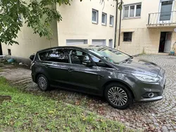 Grau Gebraucht 2018 Ford S-MAX Business Edition Van / Kleinbus | 14.900 € (Superpreis)