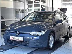 Grau Gebraucht 2022 VW Golf VIII Life Kombi | 17.890 € (Fairer Preis)