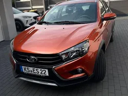 Orange Gebraucht 2020 Lada Vesta Kombi | 8.500 € (Guter Preis)