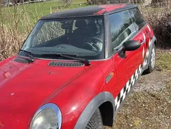 Rot Gebraucht 2002 Mini ONE Kleinwagen | 1.699 € (Fairer Preis)