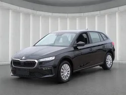 Schwarz Gebraucht 2024 Skoda Scala Essence Kleinwagen | 20.649 € (Fairer Preis)