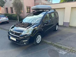 Schwarz Gebraucht 2015 Peugeot Partner Tepee Van / Kleinbus | 6.990 € (Etwas zu teuer)