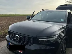 Schwarz Gebraucht 2020 Volvo XC40 R-Design SUV | 28.000 € (Guter Preis)