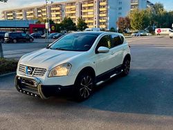 Weiß Gebraucht 2008 Nissan Qashqai SUV | 5.300 €