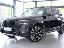 Schwarz Gebraucht 2023 BMW X7 M Sport SUV | 96.700 € (Fairer Preis)
