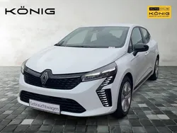 Weiß Gebraucht 2024 Renault Clio V Evolution Limousine | 15.999 € (Fairer Preis)
