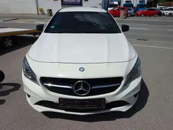 Weiß Gebraucht 2016 Mercedes CLA220 Shooting Brake Kombi | 10.900 € (Teuer)