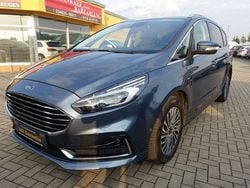 Blau Gebraucht 2020 Ford S-MAX Titanium Van / Kleinbus | 15.950 € (Superpreis)