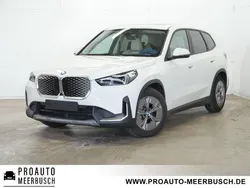 Alpinweiss iii Gebraucht 2024 BMW iX1 Performance SUV | 42.675 € (Superpreis)