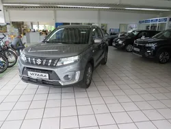 Gebraucht 2023 Suzuki Vitara Comfort SUV | 24.650 € (Teuer)