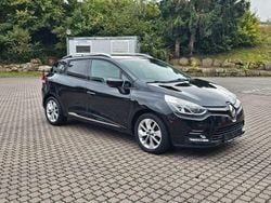 Schwarz Gebraucht 2017 Renault Clio IV LIMITED Deluxe Limousine | 7.490 € (Fairer Preis)