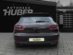Andere Gebraucht 2015 Porsche Macan SUV | 32.999 € (Teuer)