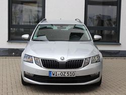 Silber Gebraucht 2019 Skoda Octavia Ambition Kombi | 10.900 € (Guter Preis)