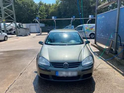 Grün Gebraucht 2004 VW Golf IV Kleinwagen | 900 € (Guter Preis)