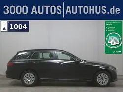 Weiß Gebraucht 2020 Mercedes B180 Van / Kleinbus | 21.990 € (Guter Preis)