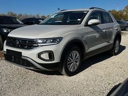 Grau Neu 2025 VW T-Roc Life SUV | 27.250 €