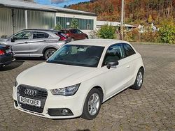 Weiß Gebraucht 2014 Audi A1 Ambition Kleinwagen | 7.990 € (Fairer Preis)