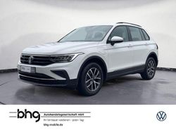 Weiß Gebraucht 2022 VW Tiguan Life SUV | 27.380 € (Fairer Preis)