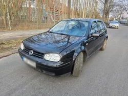 Schwarz Gebraucht 2001 VW Golf IV Kleinwagen | 2.000 € (Superpreis)